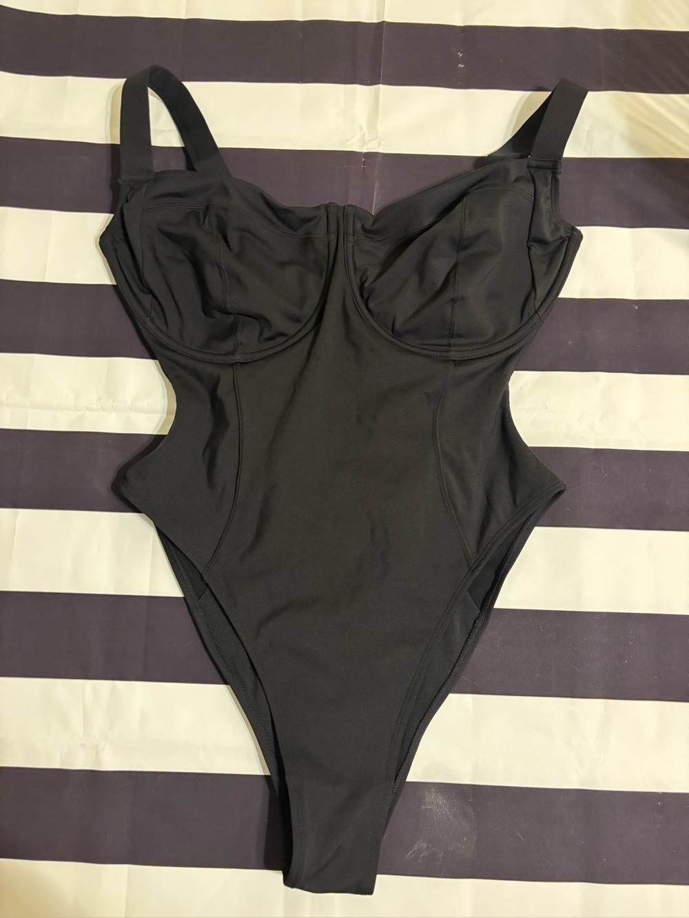 BNWT TA3 High Cut Lifty Shape Wear One Piece Swimsuit Medium Regular Long J/K